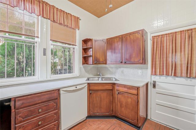 840 S BOULEVARD, Tampa, FL 33606