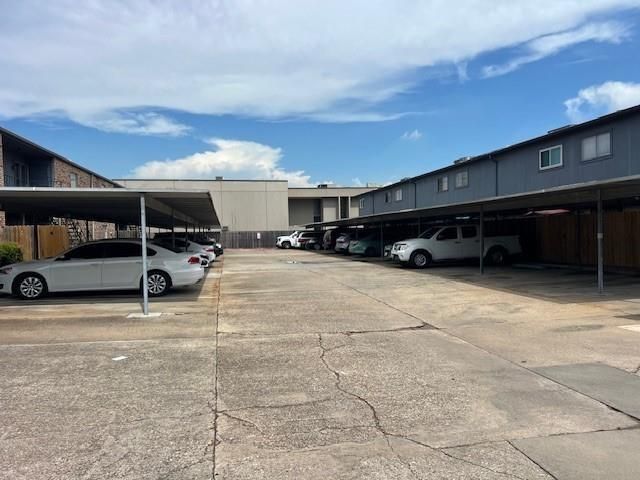 6202 Skyline Drive 7, Houston, TX 77057