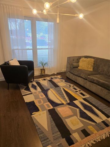 6202 Skyline Drive 7, Houston, TX 77057