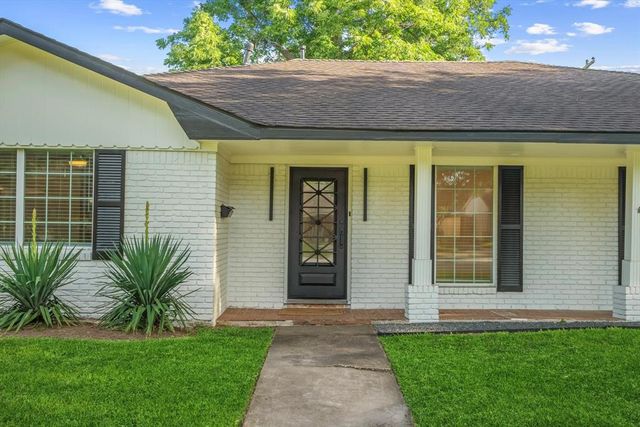 7807 Ella Lee Lane, Houston, TX 77063