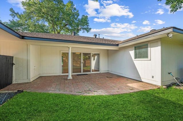 7807 Ella Lee Lane, Houston, TX 77063