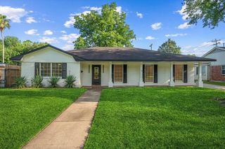 7807 Ella Lee Lane, Houston, TX 77063