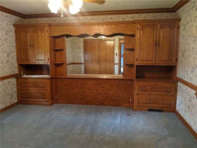 2740 Brodhead Rd, Aliquippa, PA 15001