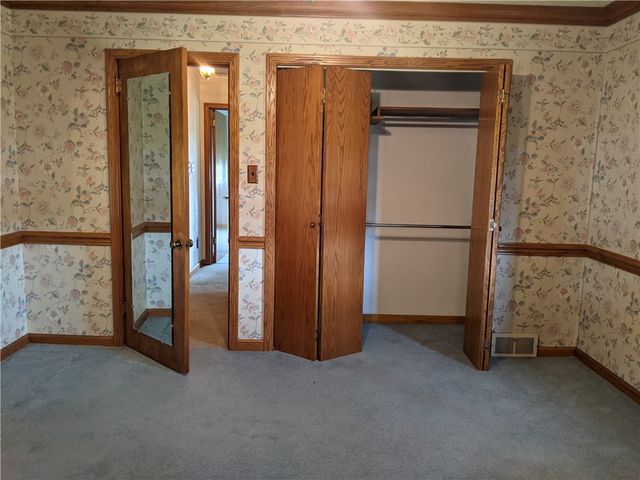 2740 Brodhead Rd, Aliquippa, PA 15001
