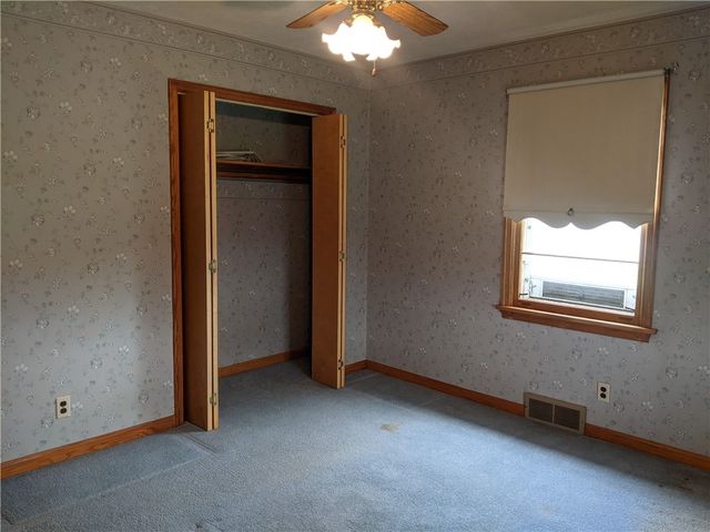 2740 Brodhead Rd, Aliquippa, PA 15001