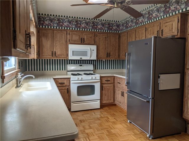 2740 Brodhead Rd, Aliquippa, PA 15001
