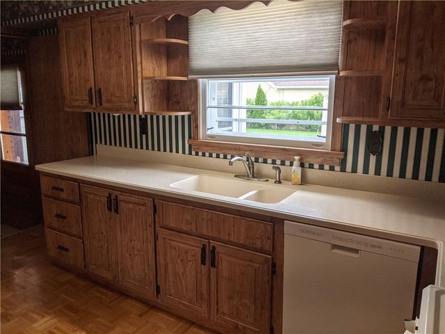 2740 Brodhead Rd, Aliquippa, PA 15001