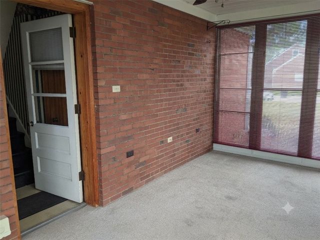 2740 Brodhead Rd, Aliquippa, PA 15001