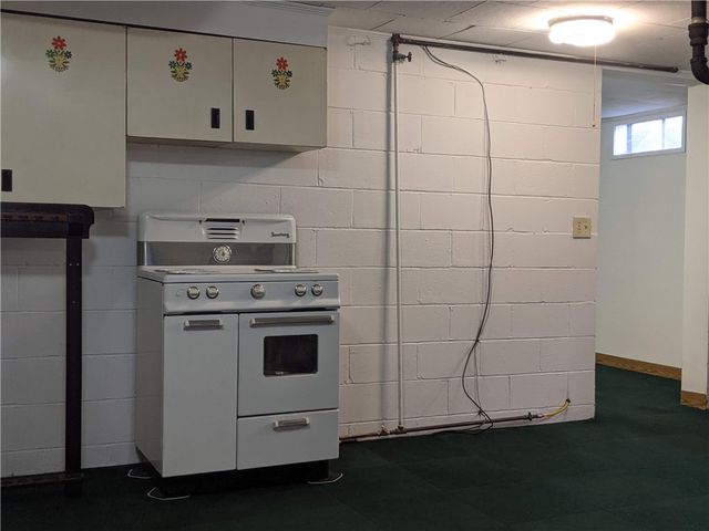 2740 Brodhead Rd, Aliquippa, PA 15001