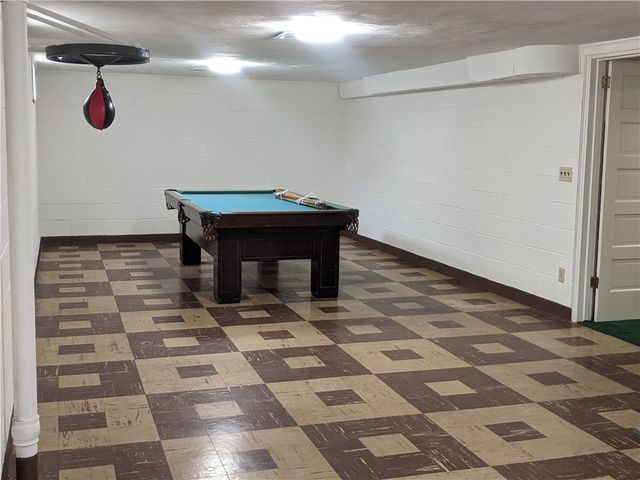 2740 Brodhead Rd, Aliquippa, PA 15001
