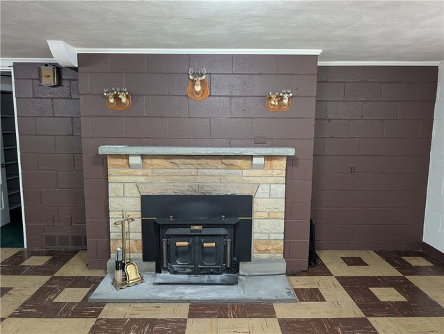 2740 Brodhead Rd, Aliquippa, PA 15001