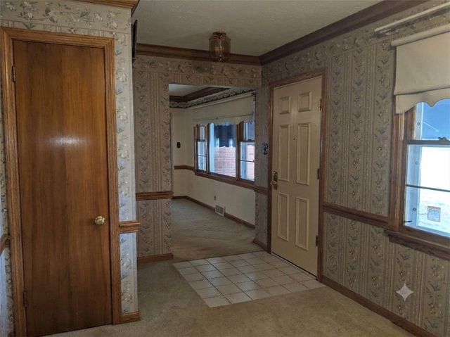 2740 Brodhead Rd, Aliquippa, PA 15001