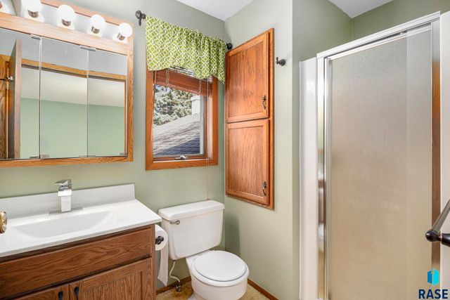 912 Jennifer St Street, Madison, SD 57042