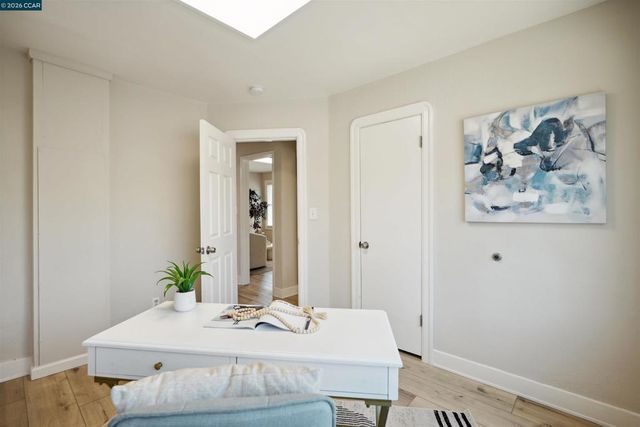 7700 7700 Garfield Ave., Oakland, CA 94605