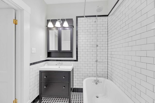 615 W 33rd ST b, Austin, TX 78705