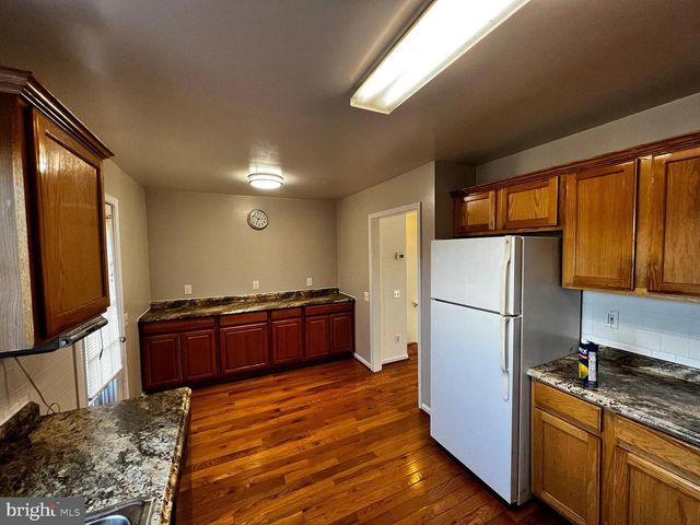 4009 TIMBER OAK TRL, Fairfax, VA 22033