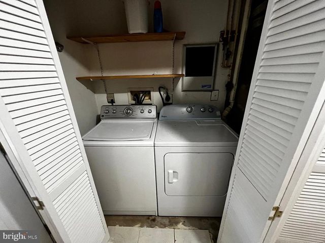 4009 TIMBER OAK TRL, Fairfax, VA 22033