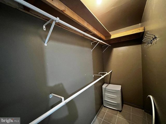 4009 TIMBER OAK TRL, Fairfax, VA 22033