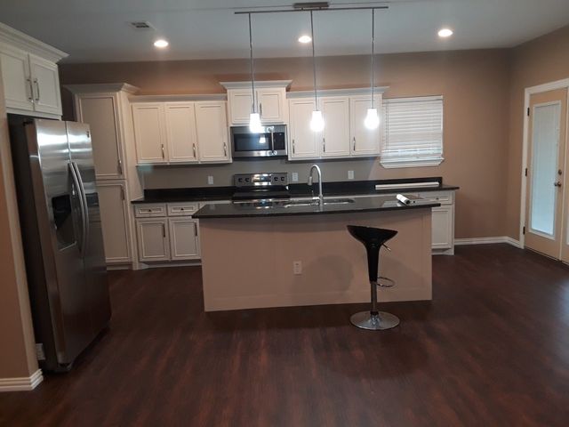 3709 Palacios Avenue, Dallas, TX 75212