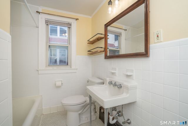 99 Queen Street, Bristol, CT 06010