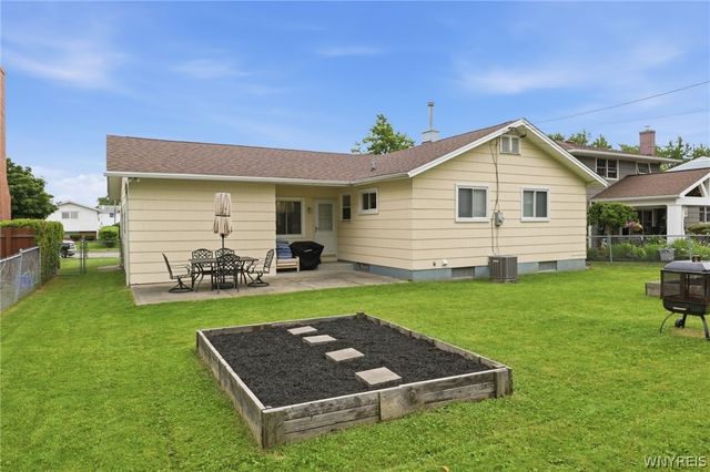 92 Tomcyn Drive, Amherst, NY 14221