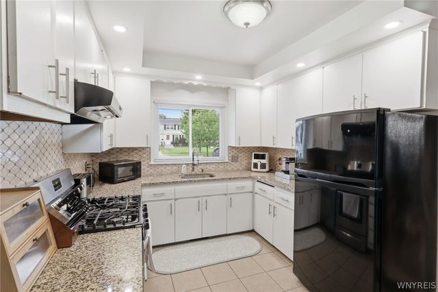 92 Tomcyn Drive, Amherst, NY 14221