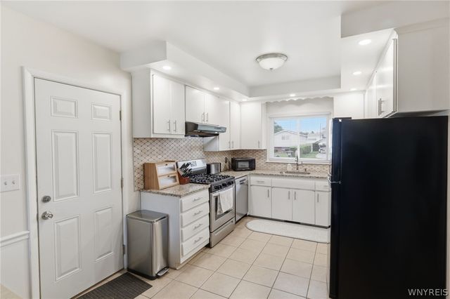 92 Tomcyn Drive, Amherst, NY 14221