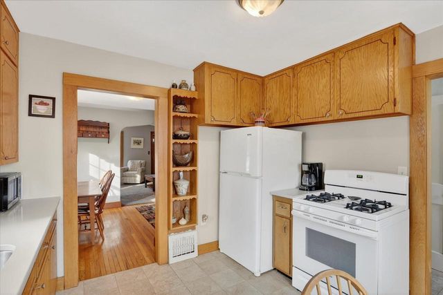 464 N Pine Street, Janesville, WI 53548