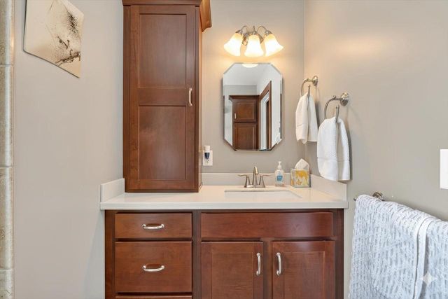 464 N Pine Street, Janesville, WI 53548