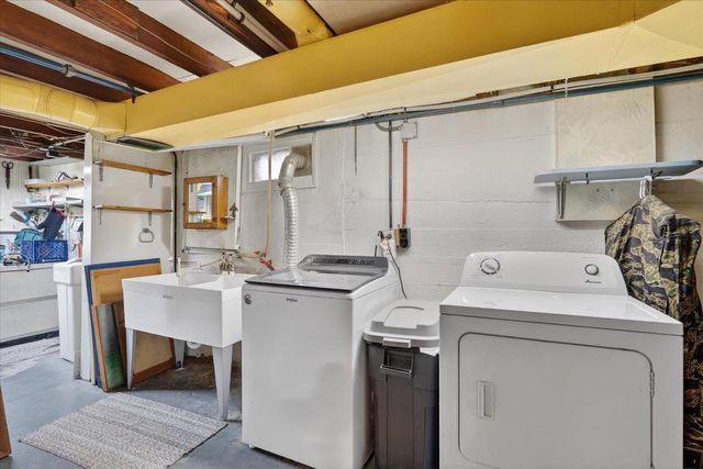 464 N Pine Street, Janesville, WI 53548