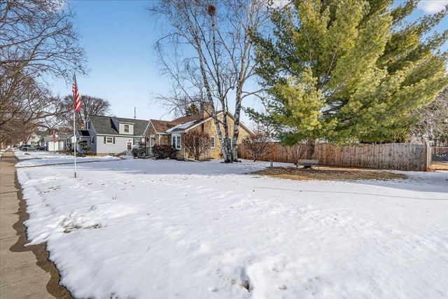 464 N Pine Street, Janesville, WI 53548