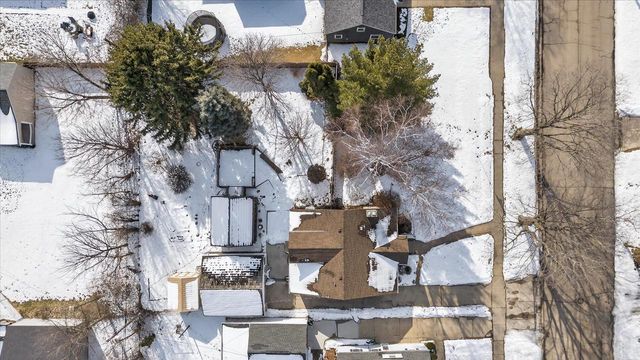 464 N Pine Street, Janesville, WI 53548