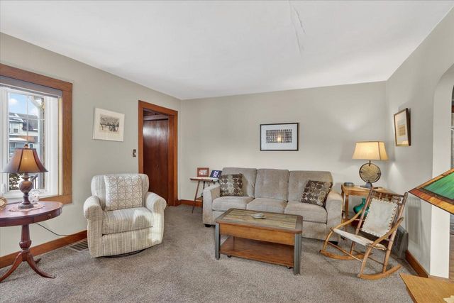 464 N Pine Street, Janesville, WI 53548