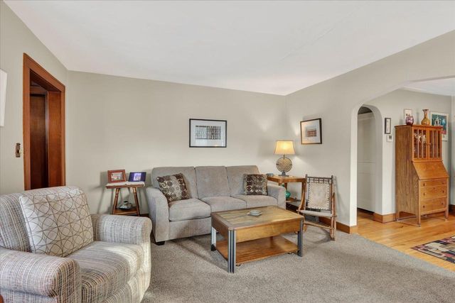 464 N Pine Street, Janesville, WI 53548