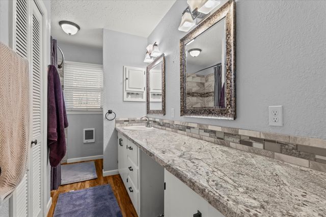 110 W Monroe Street, Levelland, TX 79336