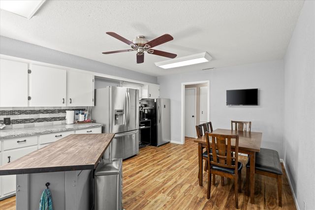 110 W Monroe Street, Levelland, TX 79336