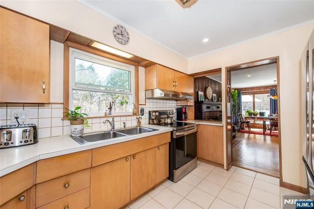 7 Stempert Road, Branchville, NJ 07826