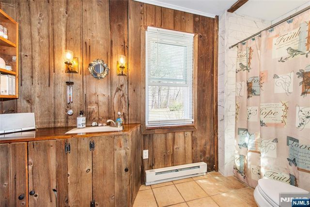 7 Stempert Road, Branchville, NJ 07826