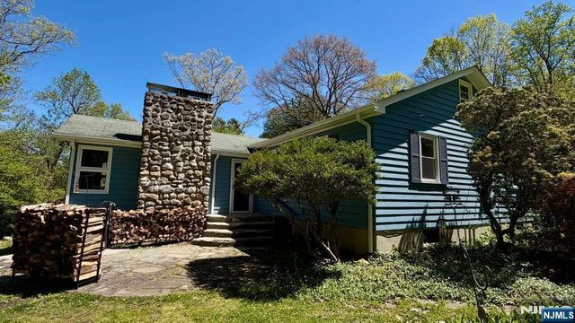 7 Stempert Road, Branchville, NJ 07826
