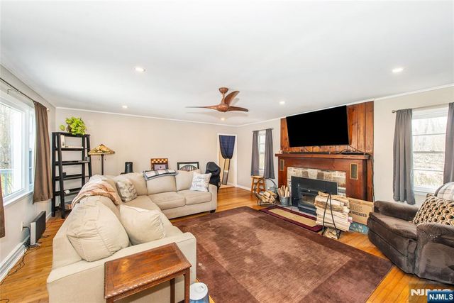 7 Stempert Road, Branchville, NJ 07826