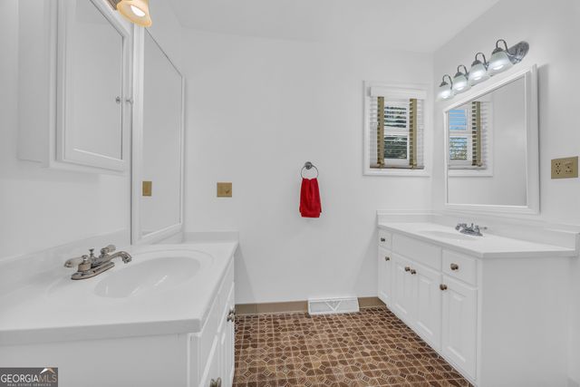 1244 Elrod Ferry Road, Hartwell, GA 30643