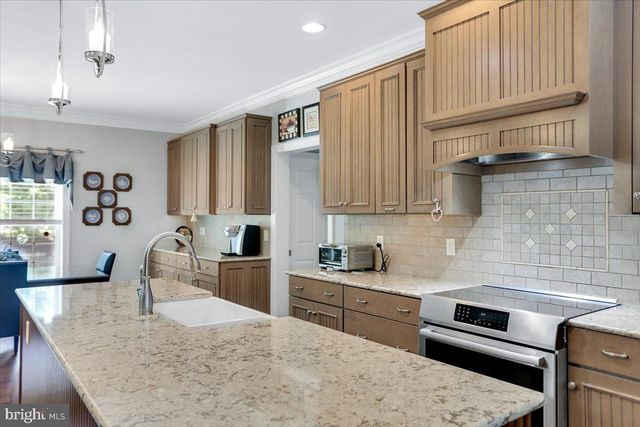 13 SPRINGDALE WAY, Mechanicsburg, PA 17050