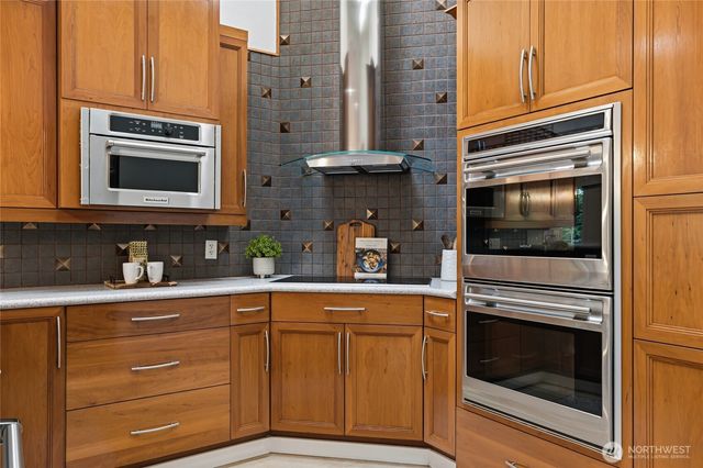 22525 141st Avenue SE, Kent, WA 98042