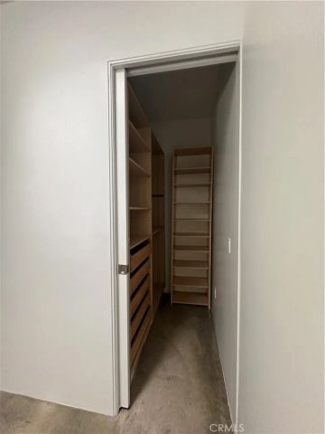 1046 S Hudson Avenue, Los Angeles, CA 90019