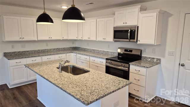 1048 Garnette Road, Lancaster, SC 29720