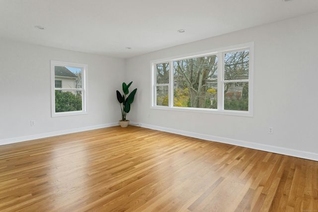 119 Forest Street, New Canaan, CT 06840