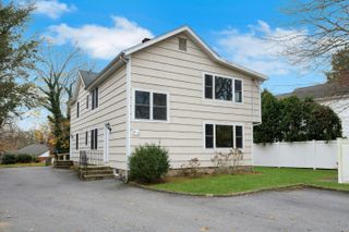 119 Forest Street, New Canaan, CT 06840