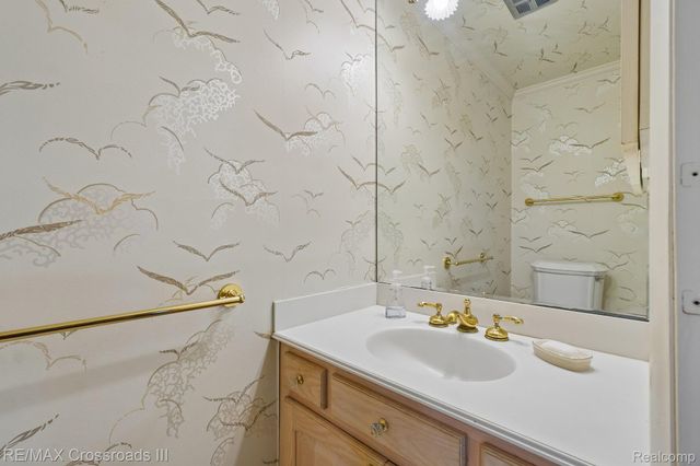 4142 Waterwheel Lane, Bloomfield Hills, MI 48302