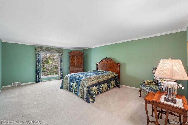 4142 Waterwheel Lane, Bloomfield Hills, MI 48302