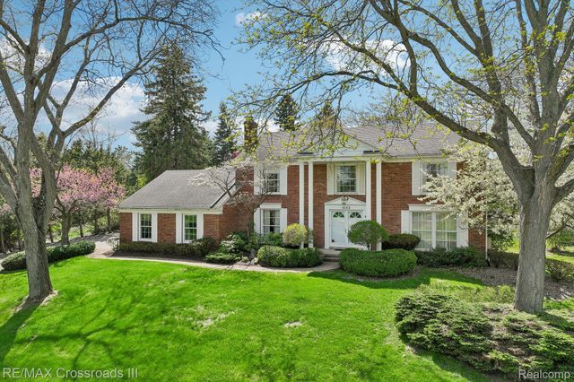 4142 Waterwheel Lane, Bloomfield Hills, MI 48302
